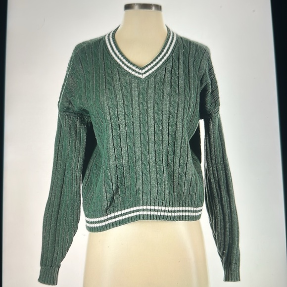 Hollister Sweaters - Hollister Women Cable Knit Sweater Size- S